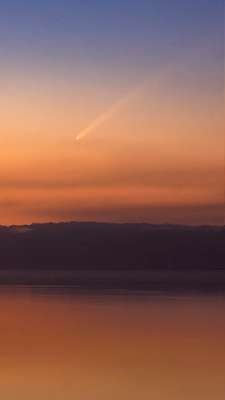 compressed-comet.jpeg compressed-comet.jpeg