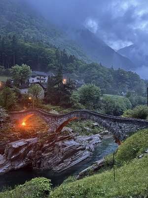 compressed-bridge.jpeg compressed-bridge.jpeg