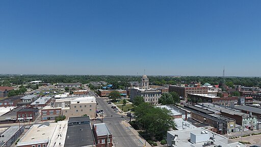 512px-Downtown_Newton_Iowa.jpg 512px-Downtown_Newton_Iowa.jpg