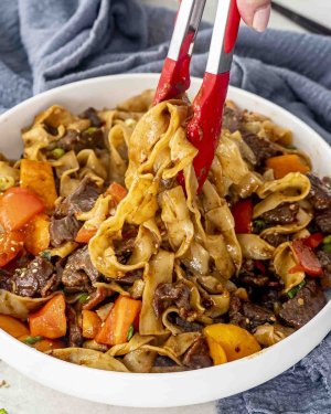 spicy-beef-noodles-1-28.jpg spicy-beef-noodles-1-28.jpg
